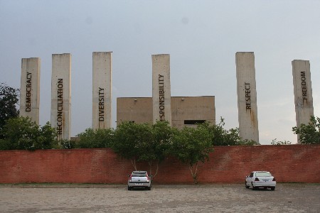 ZA2008  1400